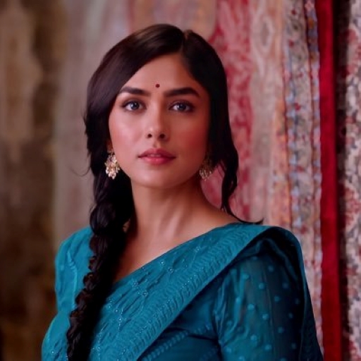 Mrunal Thakur